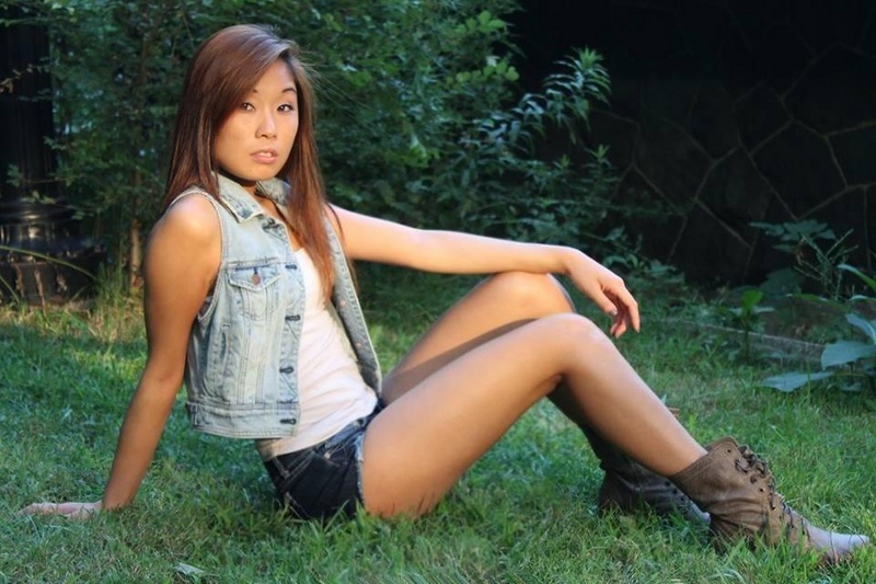 Female model photo shoot of Car-yn chen
