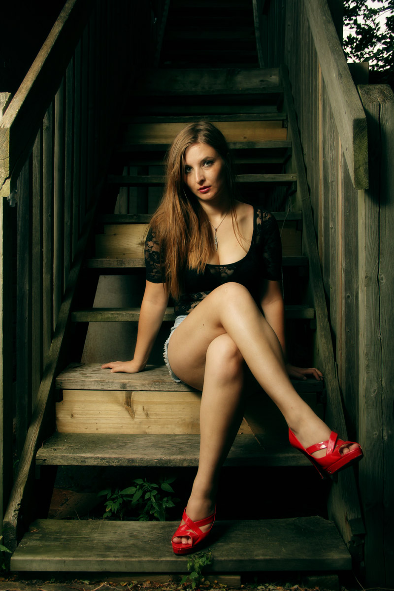 Female model photo shoot of Megan R  by YanMarkovichPhotography