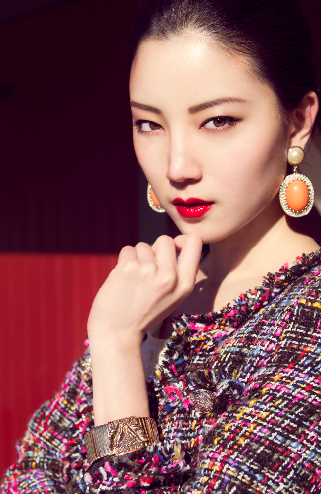 Female model photo shoot of Jennifer Zhao by RobinLiPhotography