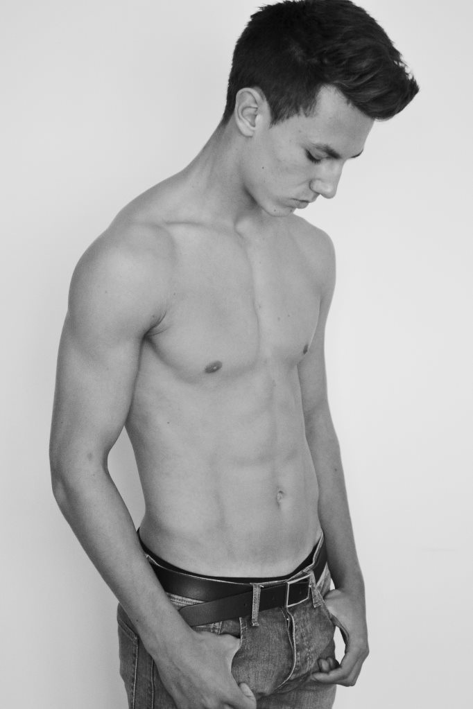 Male model photo shoot of RyanTaylor97