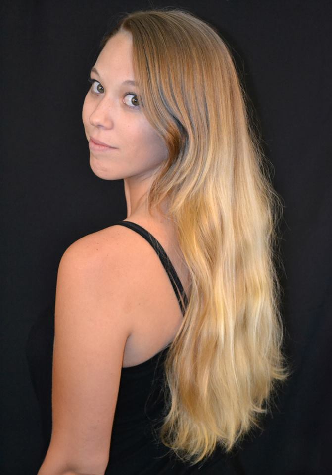 Female model photo shoot of Alyssia Moulton