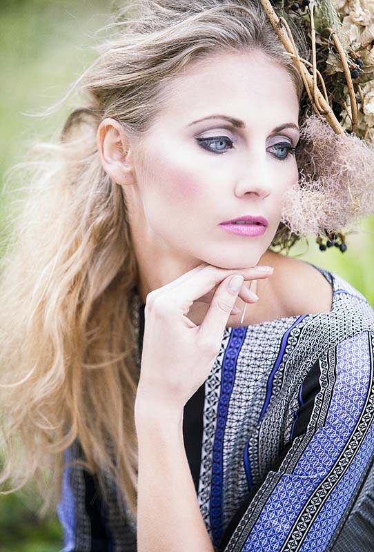 Female model photo shoot of Nadja Moutevelidis  in Germany, Dortmund