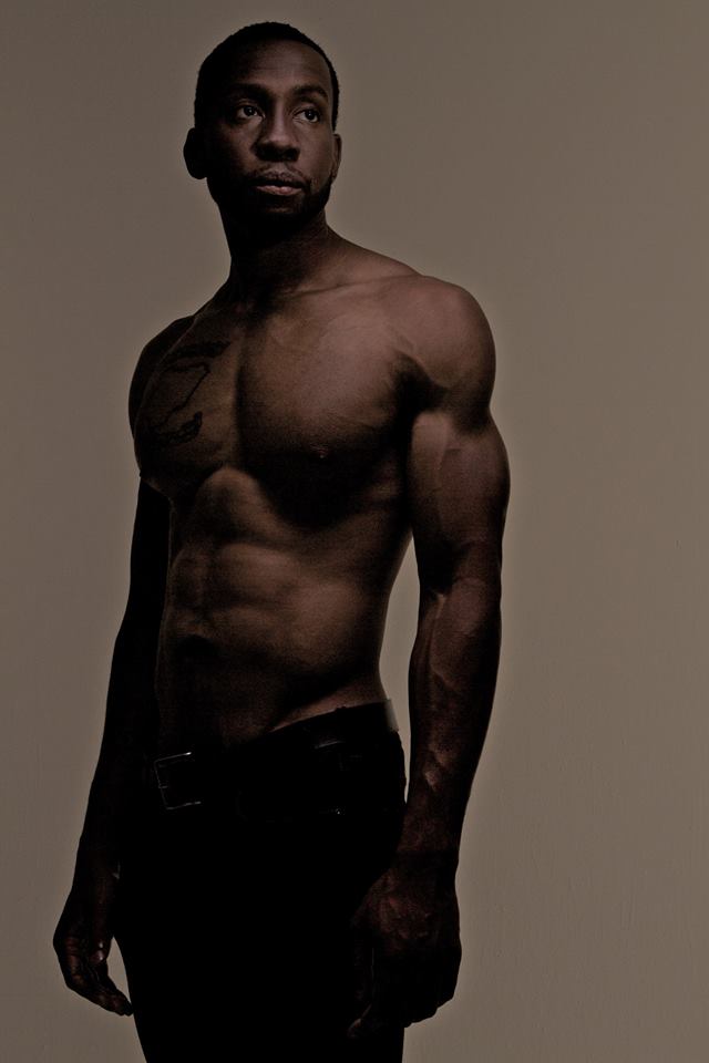 Male model photo shoot of Ray Emodi