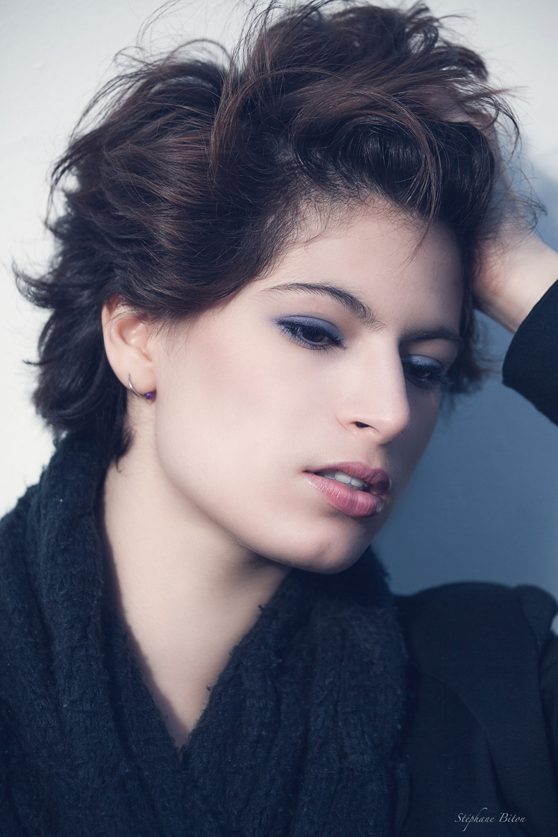 Female model photo shoot of Taiis Sampa