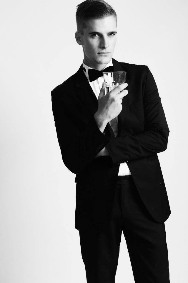 Male model photo shoot of Stefan Landstrom