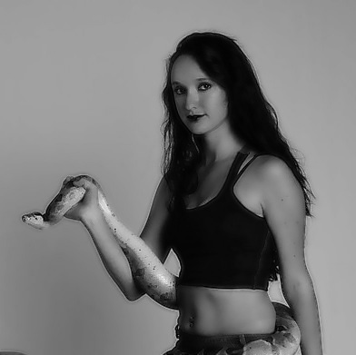 Female model photo shoot of Amber Joseph