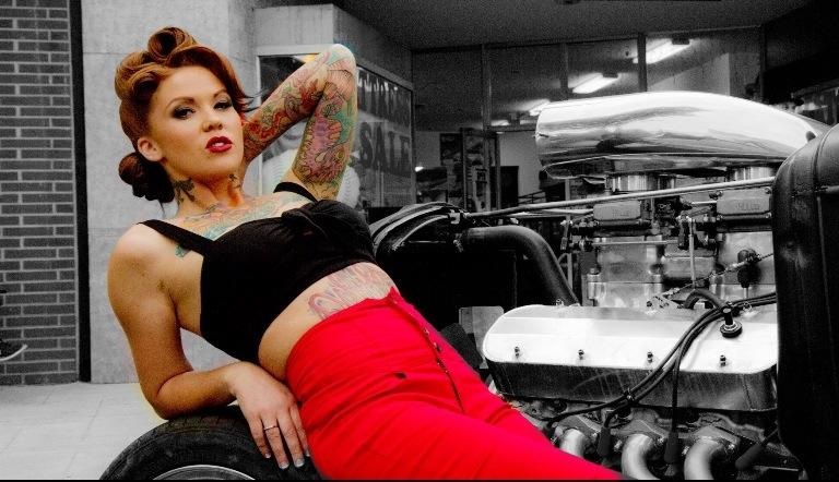Female model photo shoot of Scarlet Bane