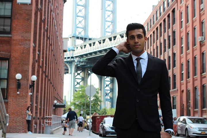 Male model photo shoot of Nick Persuade in Brooklyn bridge