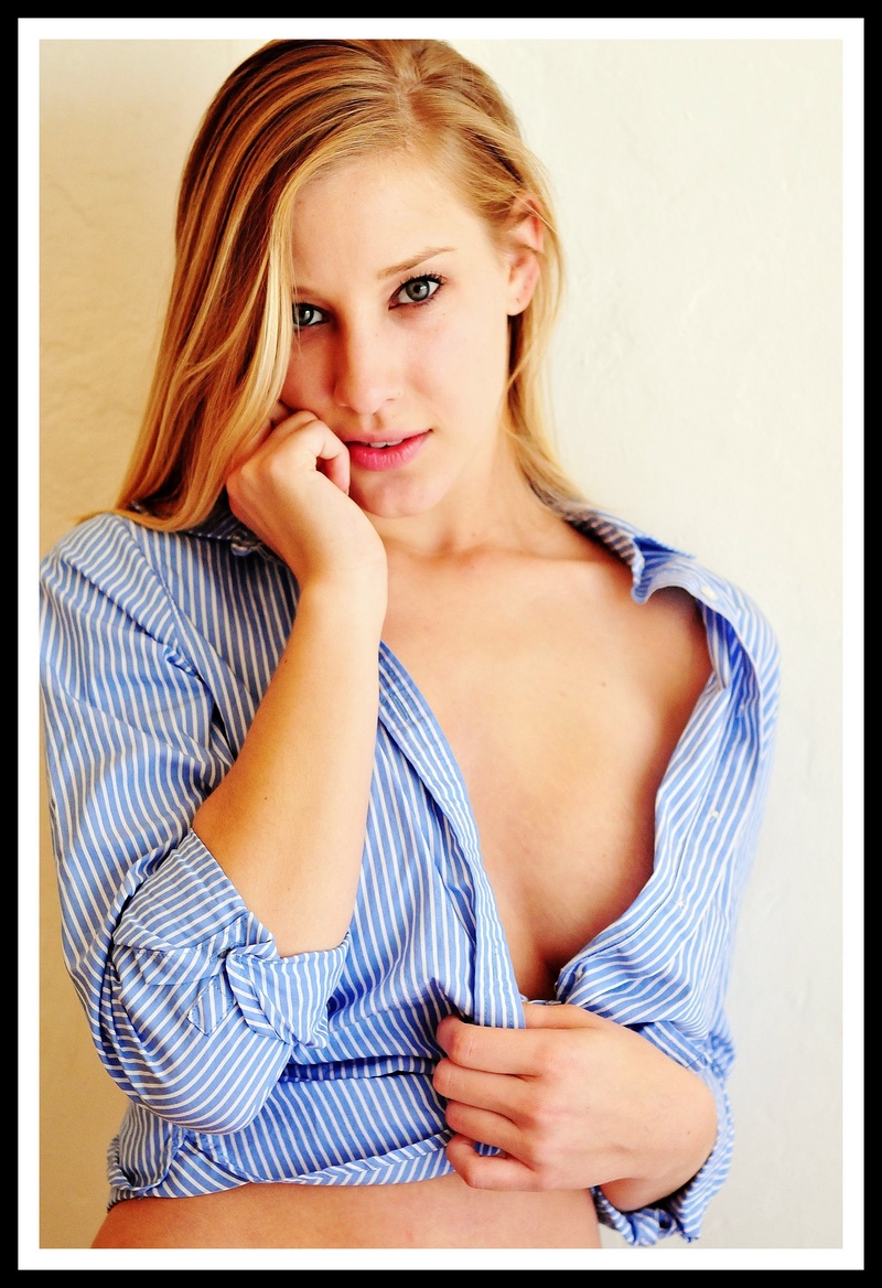Female model photo shoot of Brandi Wanecski