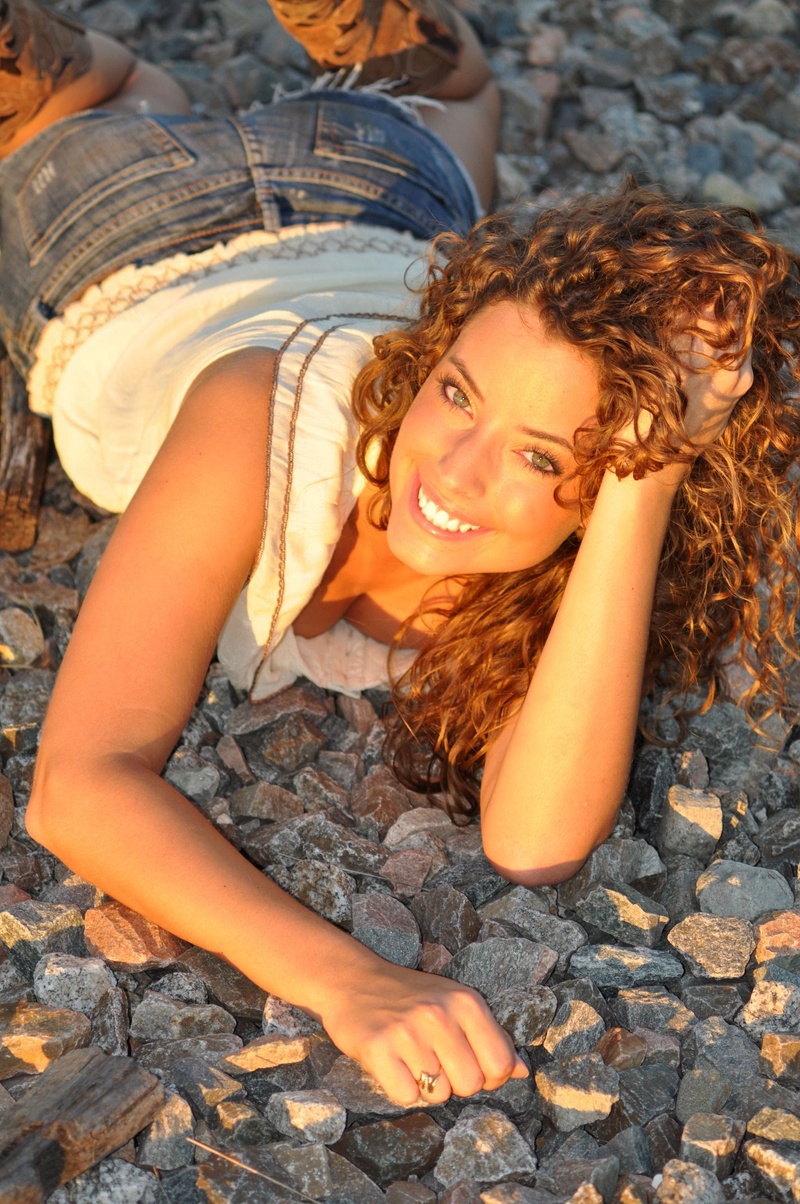 Female model photo shoot of jewels_mar in florida
