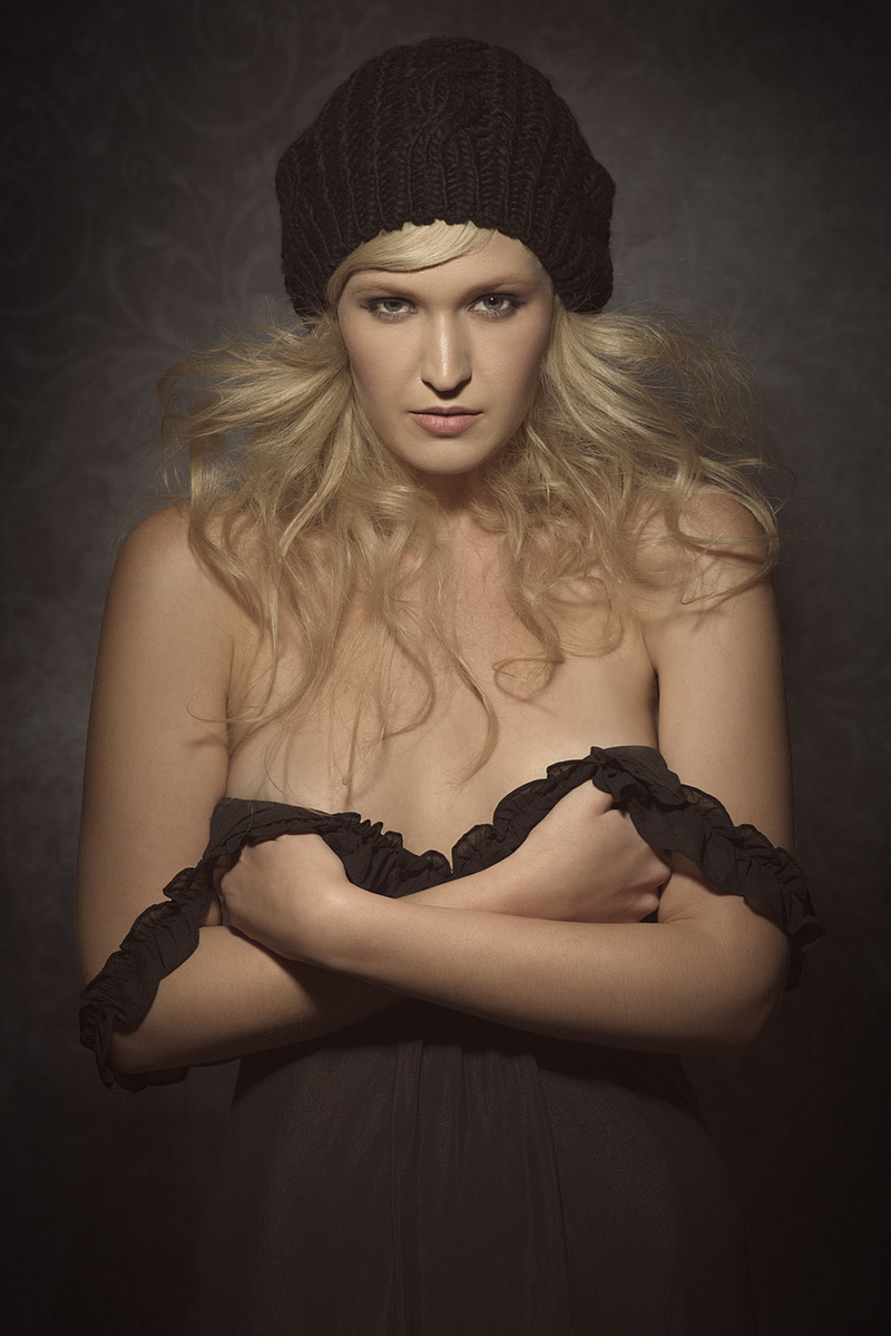 Female model photo shoot of Gemma M White