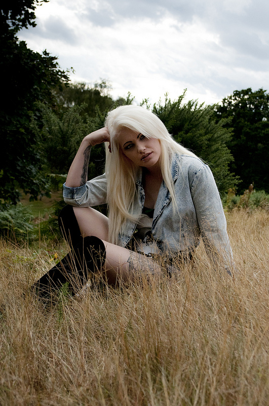 Female model photo shoot of lauramayphotography and Danii-Mariie in Bedfordshire