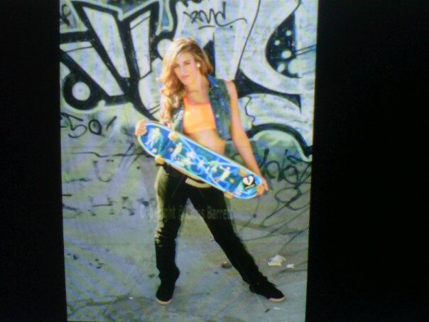 Female model photo shoot of Dani Rother in Millwoods skate park