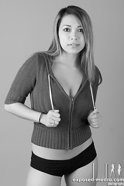 Female model photo shoot of Jasmine Cardona