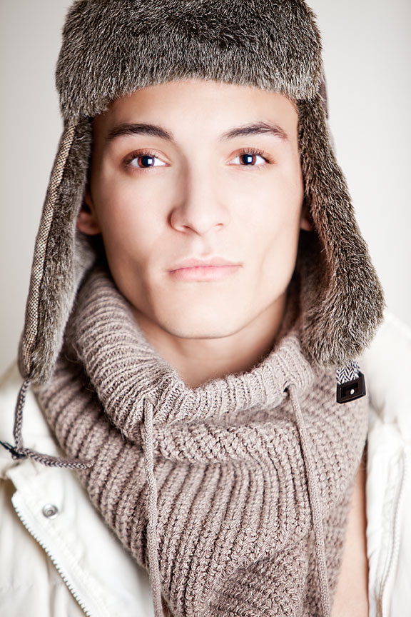 Male model photo shoot of Ryan Taylor Hanson