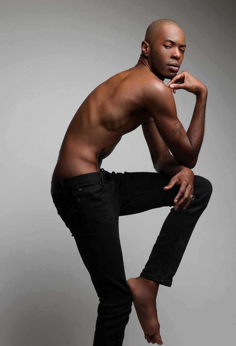 Male model photo shoot of MARC BENJAMIN