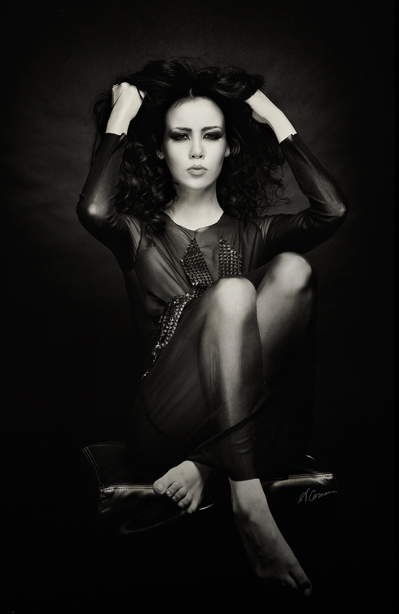 Female model photo shoot of Persia Martel