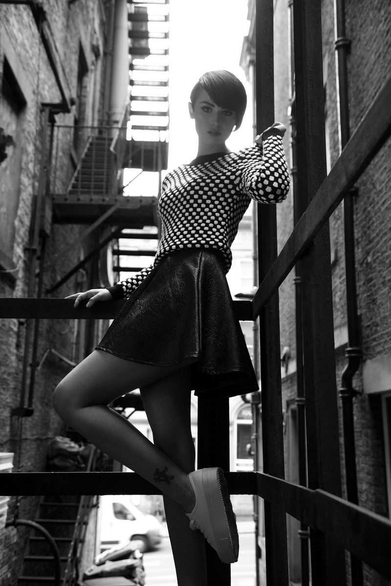 Female model photo shoot of Toni Harrison