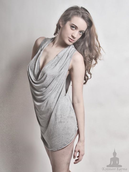 Female model photo shoot of Alicia Beckett by KonstantKarma