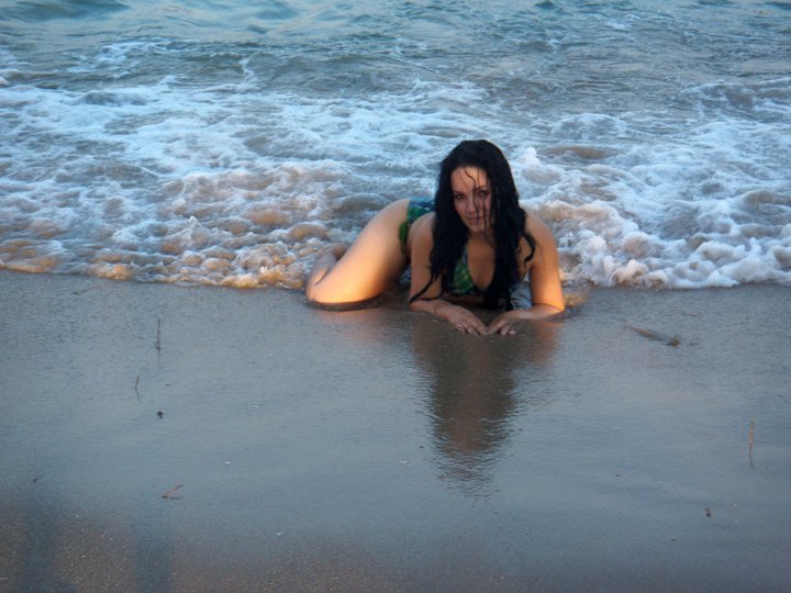 Female model photo shoot of MariDon in Ft. Lauderdale Beach