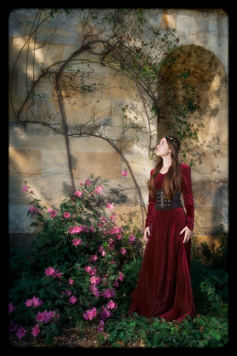 Female model photo shoot of Ercassiel by Darkness and Light in Basidon Park