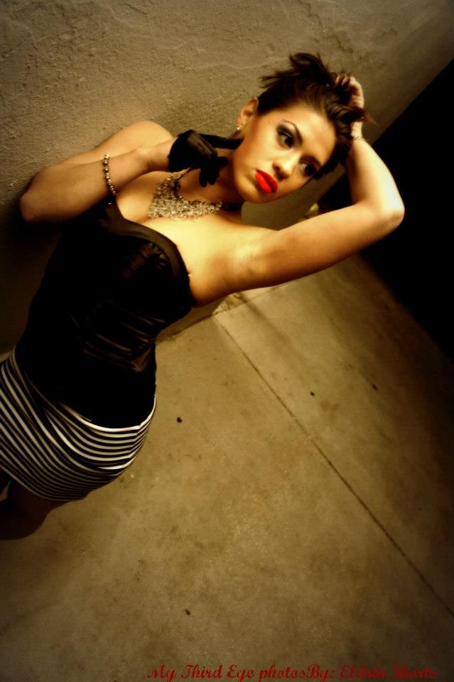 Female model photo shoot of Liza Lopez