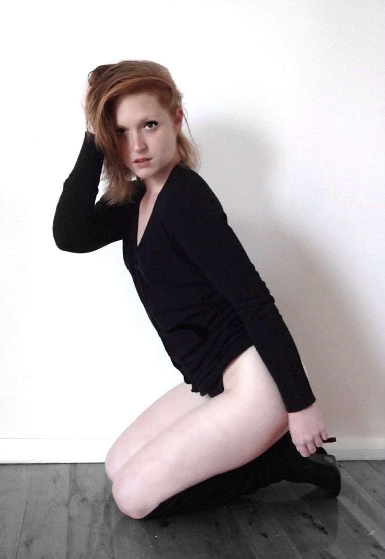 Female model photo shoot of AlexBrennan