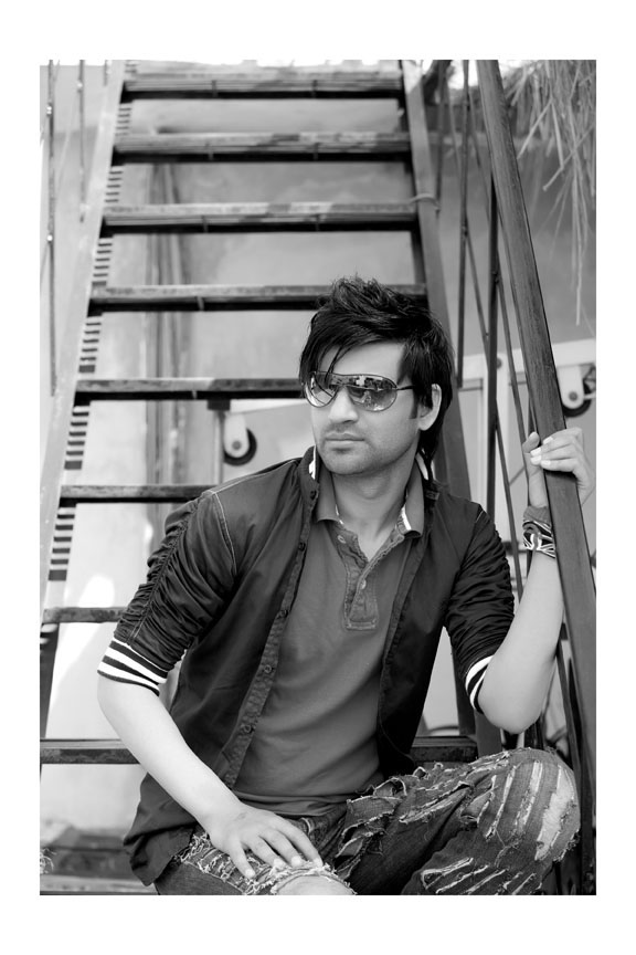 Male model photo shoot of Sunder Saini in new dlehi