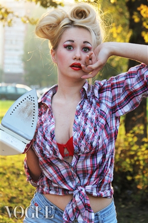 Female model photo shoot of Vikabuklajeva