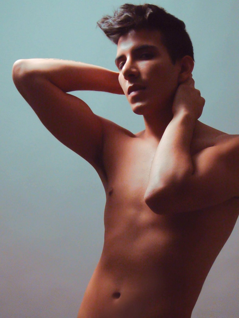 Male model photo shoot of Rhonny Tufino by The Portrait Chronicles