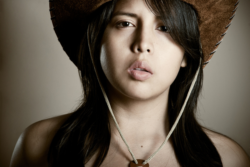 Female model photo shoot of Maria Mero