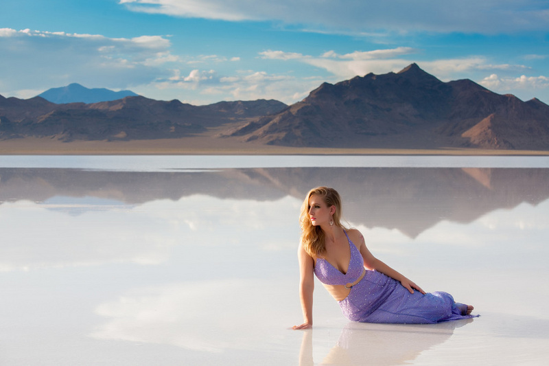 Female model photo shoot of Bet Johnson by SoftLite Photography in Salt Flats
