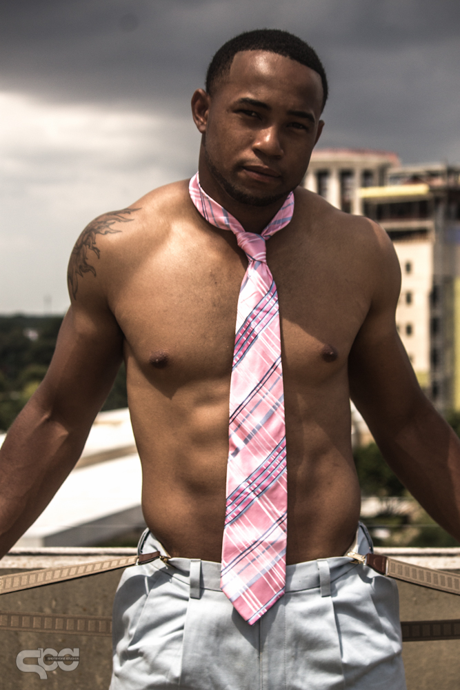 Male model photo shoot of SAMEEH ROSS