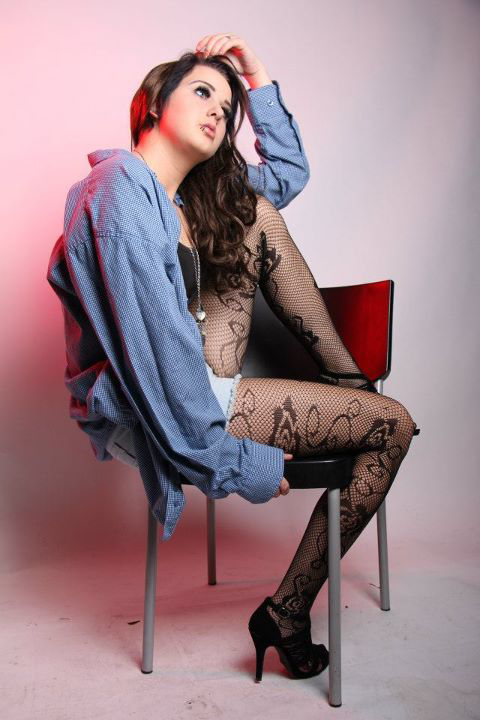 Female model photo shoot of JaimeLynn