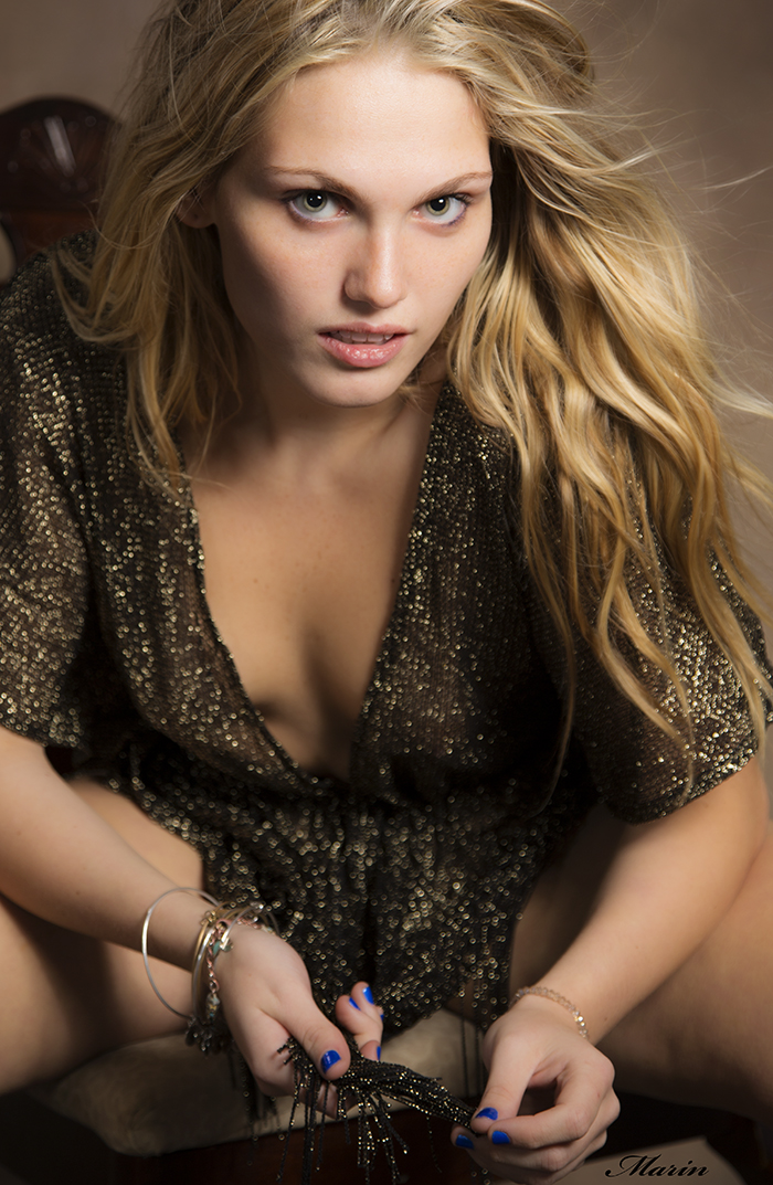 Female model photo shoot of Antonique