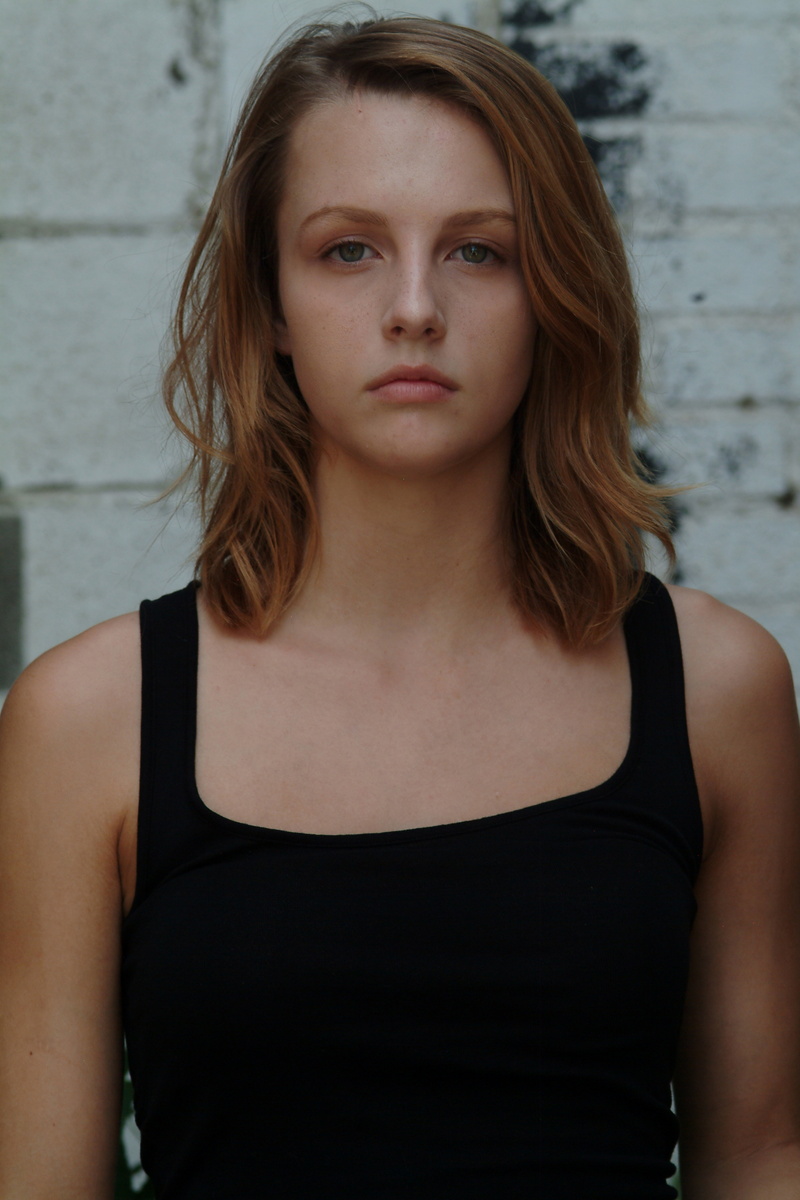Female model photo shoot of Julia Lane 