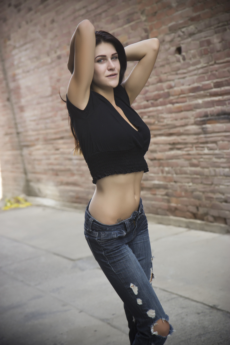 Female model photo shoot of xxRoxyModelxx in Bakersfield, CA