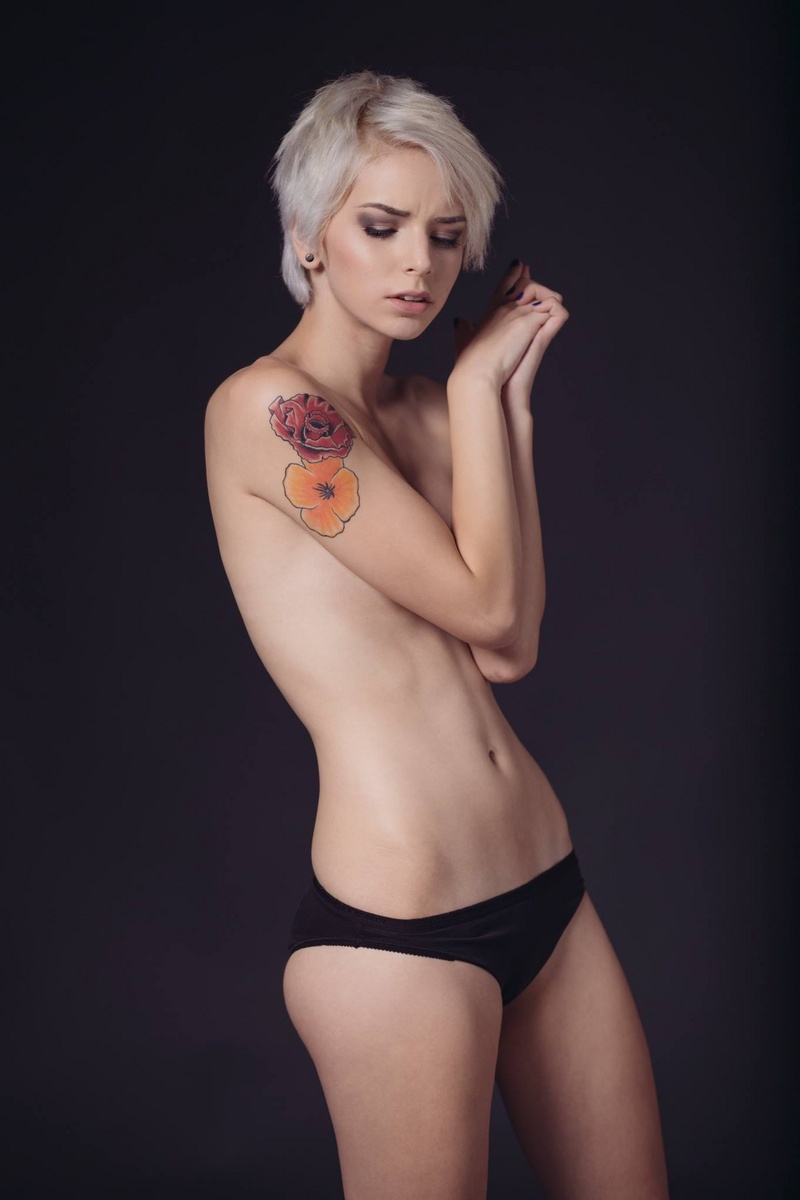 Female model photo shoot of Gabriella_V_ in F40 Studio