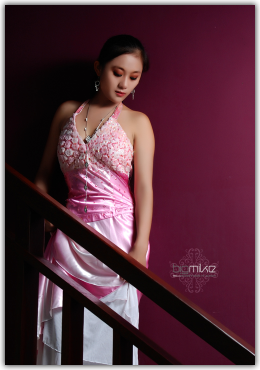 Female model photo shoot of Ekaajah by MH PORTRAIT 