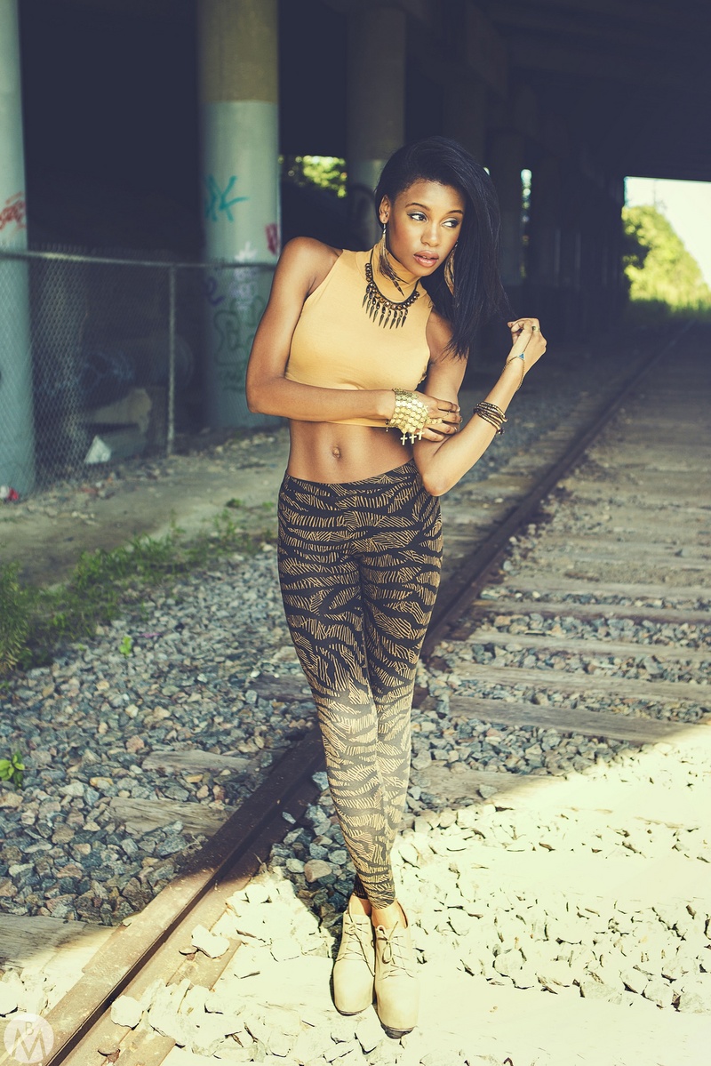 Female model photo shoot of Rayven Sykes by BeMitchPhoto