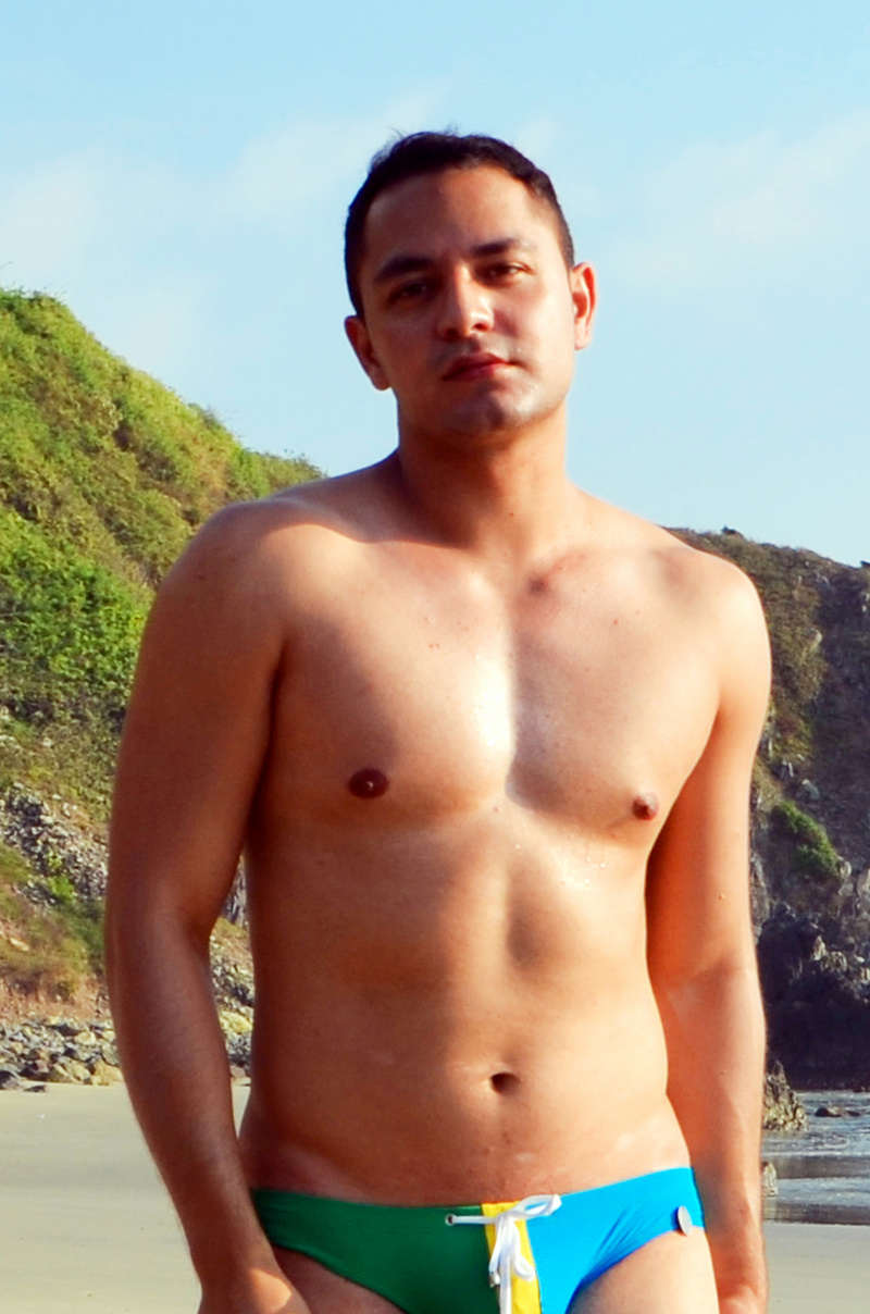 Male model photo shoot of Azulasthesky