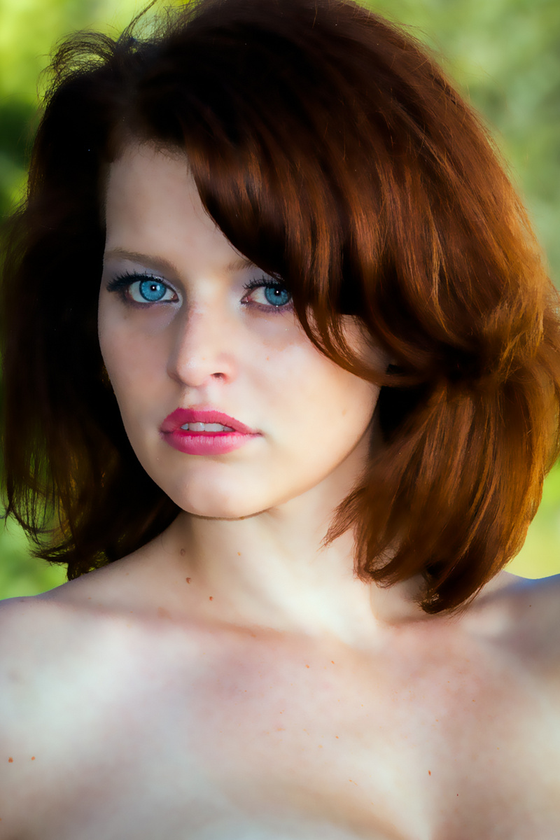 Female model photo shoot of Lilu Brooks by Motion Photography
