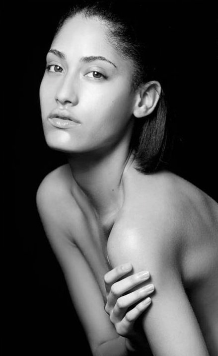 Female model photo shoot of Shantelly Valdez