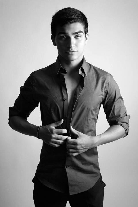Male model photo shoot of Tristan Segovia