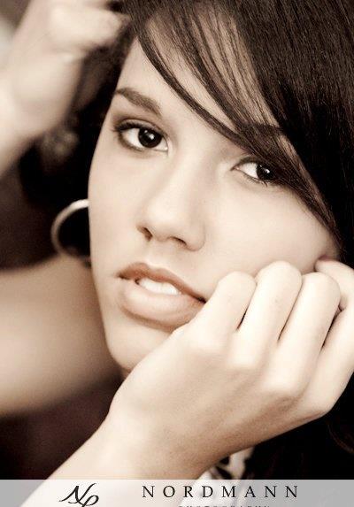 Female model photo shoot of Devan Nicole