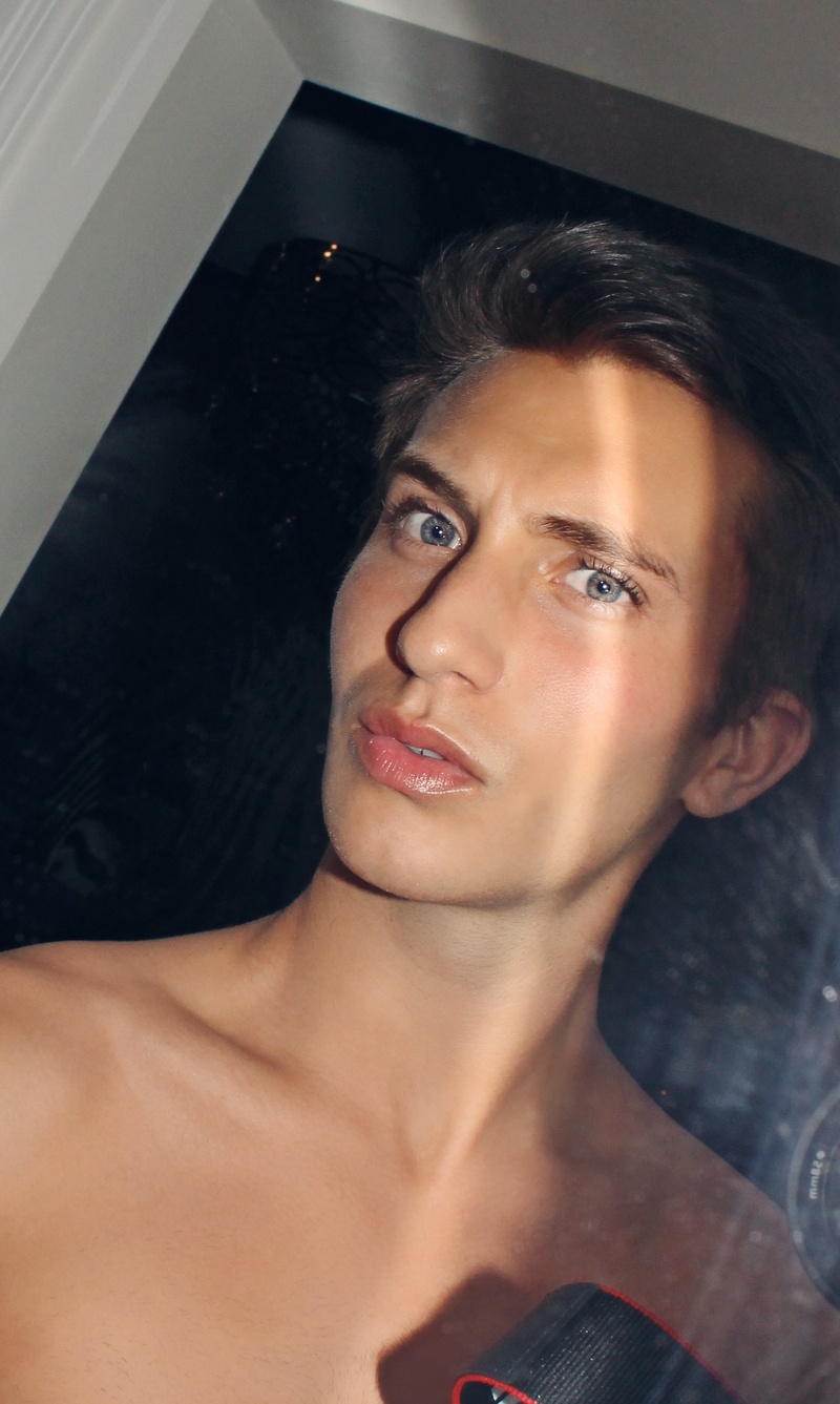 Male model photo shoot of David Lengling