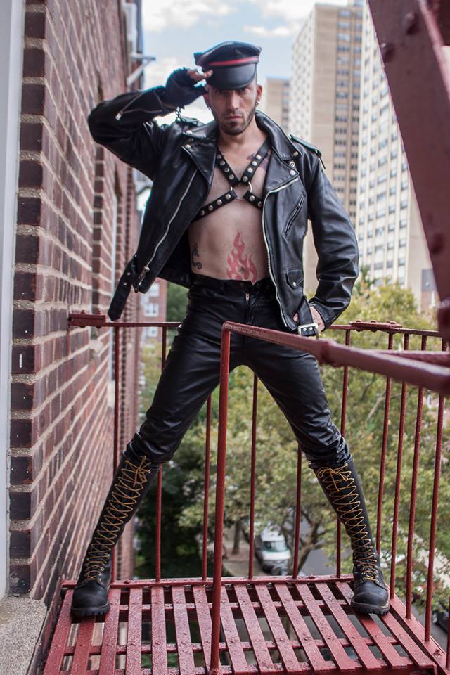 Male model photo shoot of Rob Ordonez