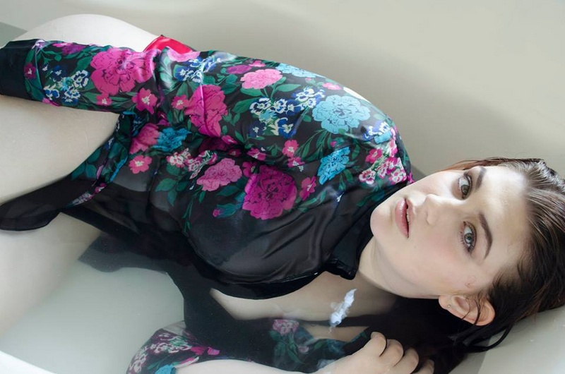 Female model photo shoot of Steph Dodds in Bath tub