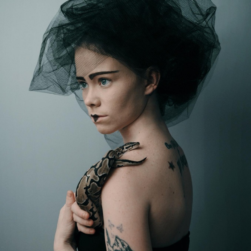 Female model photo shoot of SashaRose2013