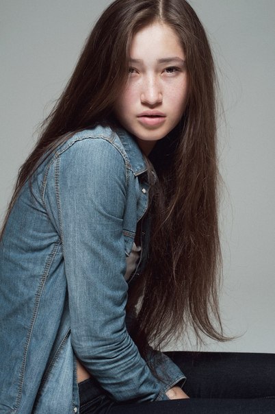 Female model photo shoot of Dinarochka